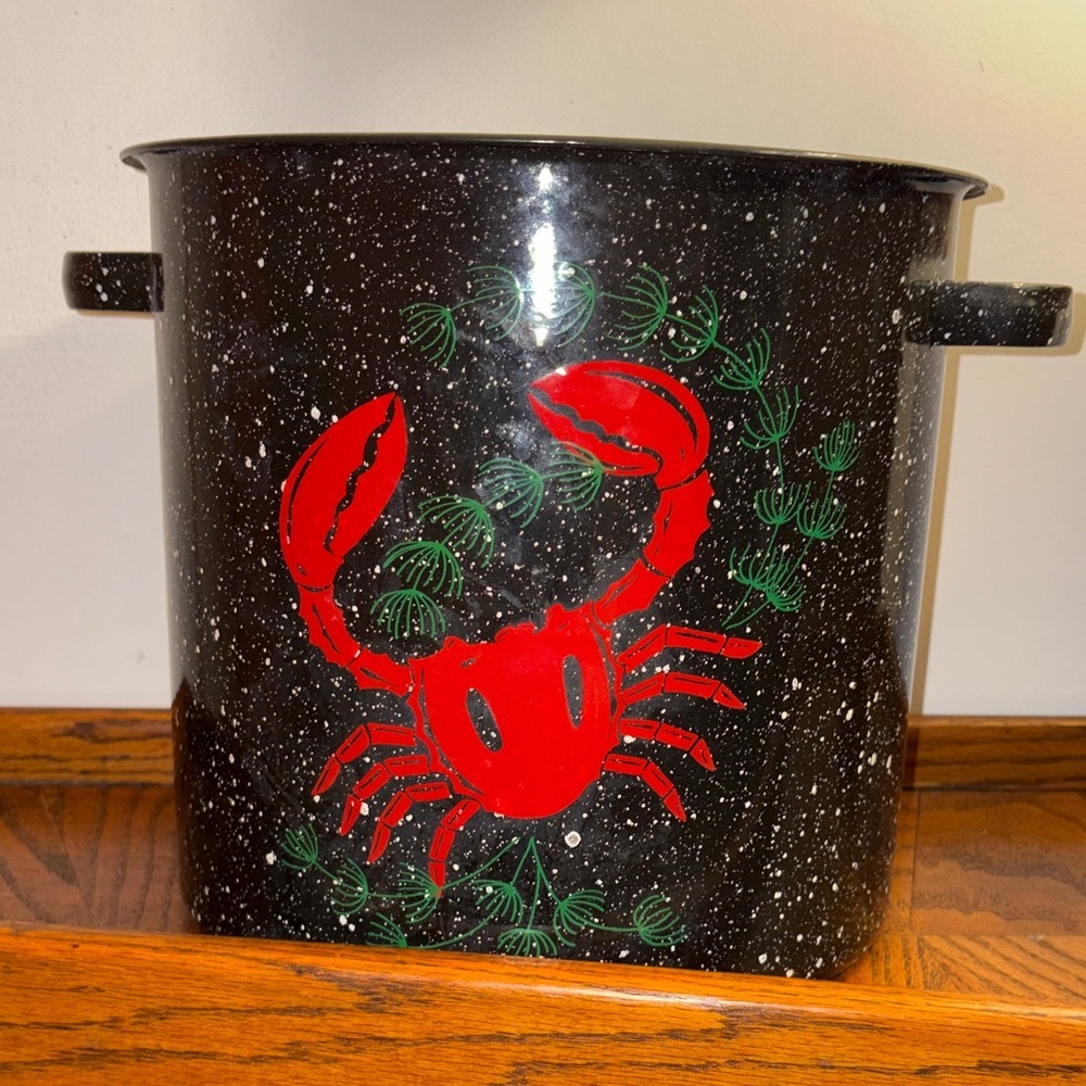 Vintage Enamel Extra Large Crab Boiling Pot Seafood Boil or Canning / Stock Pot